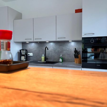 Modernes City-Apartment - Top-Lage In Nuernberg Εξωτερικό φωτογραφία